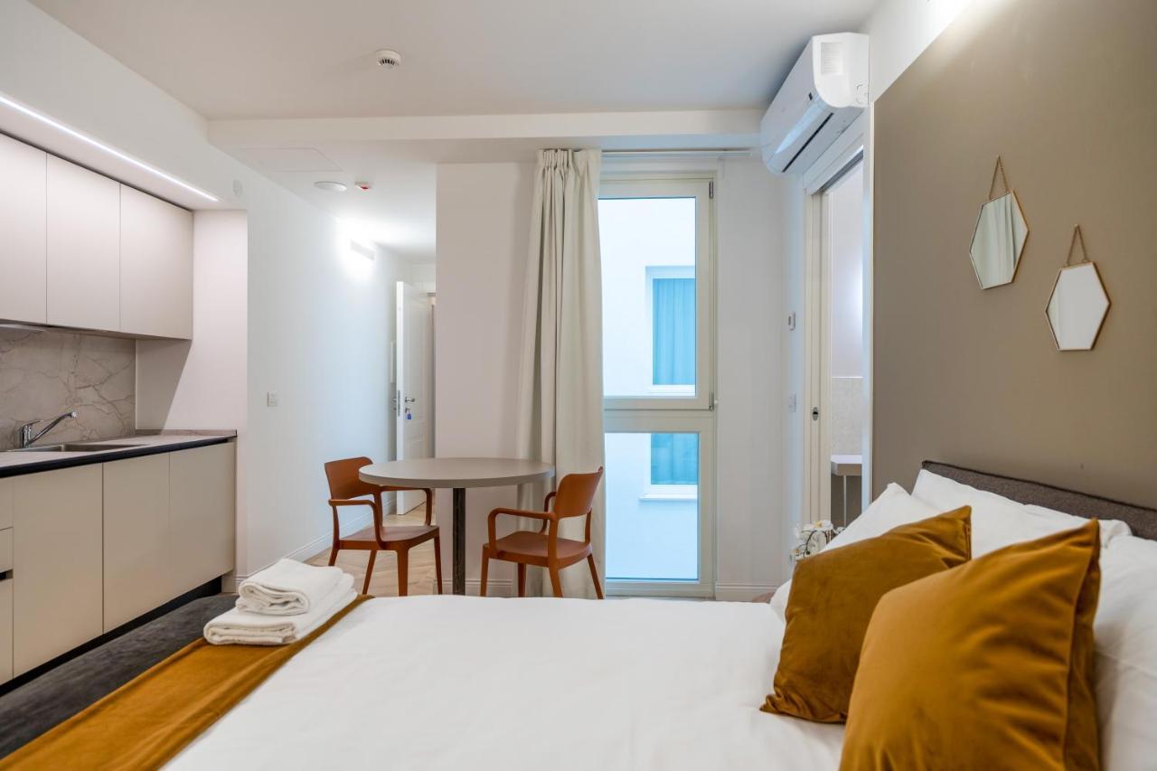 Domo Premium Apartments - Trieste Mazzini Buitenkant foto