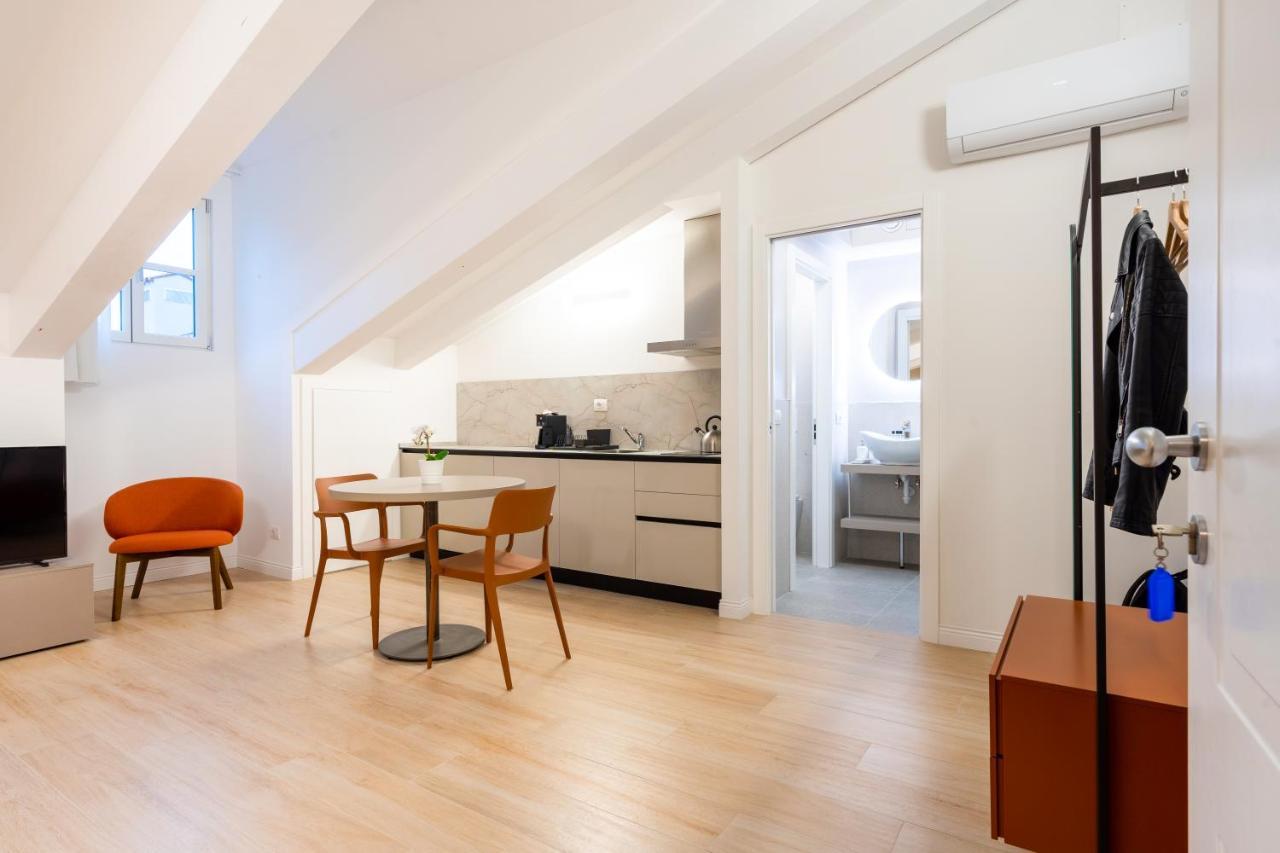 Domo Premium Apartments - Trieste Mazzini Buitenkant foto