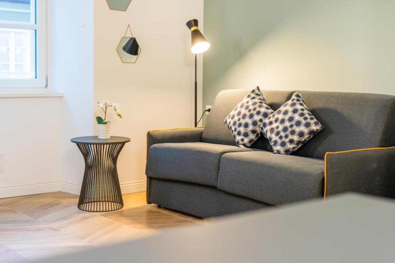 Domo Premium Apartments - Trieste Mazzini Buitenkant foto