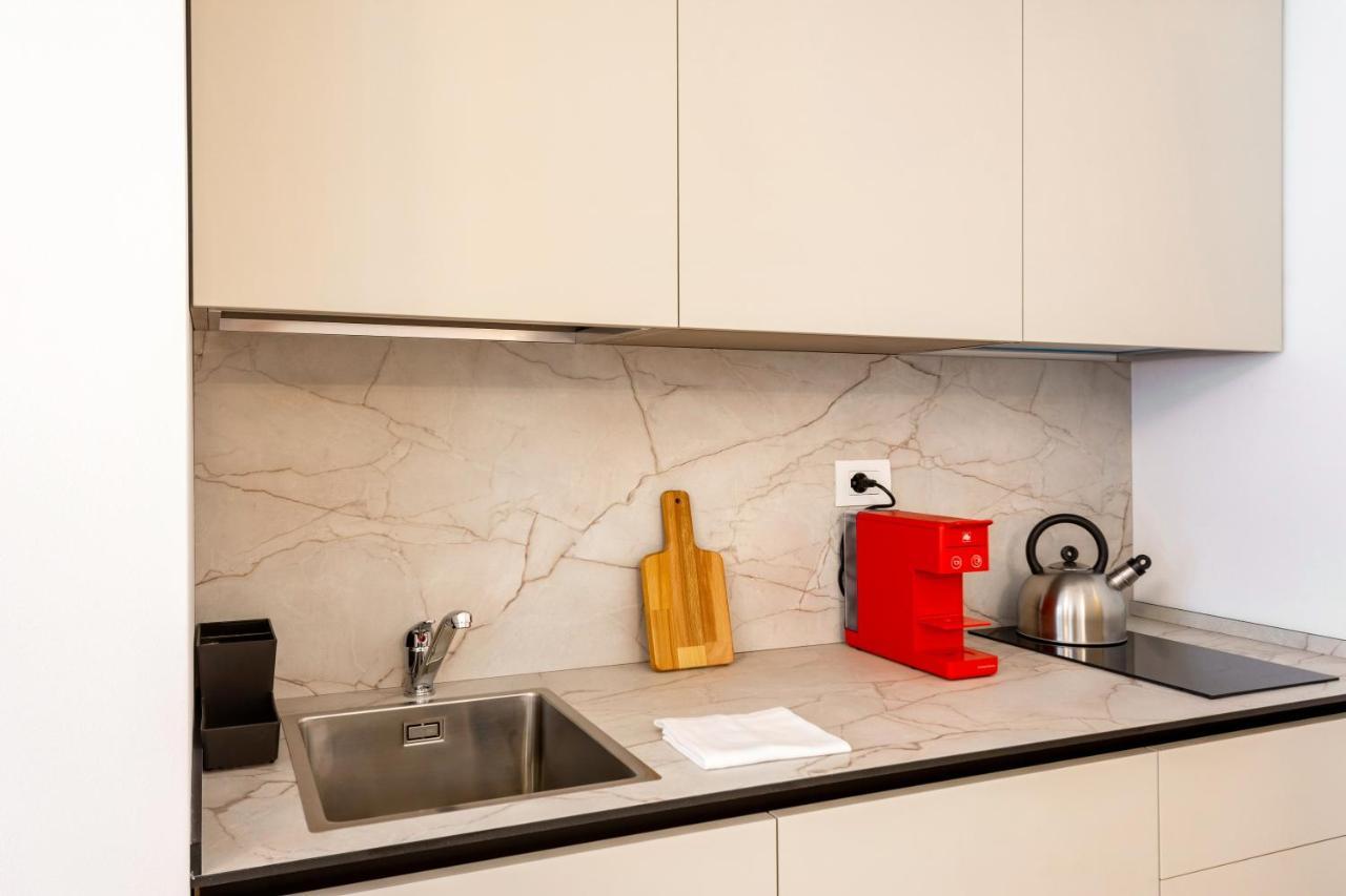 Domo Premium Apartments - Trieste Mazzini Buitenkant foto